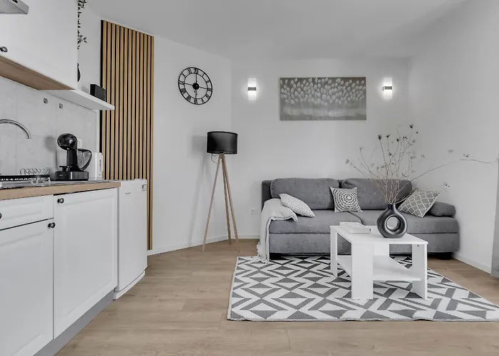 Mediterranean Living 2 Makarska