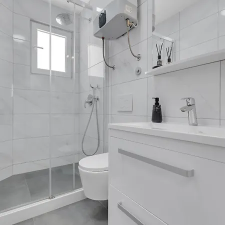 Mediterranean Living 2 Apartman *